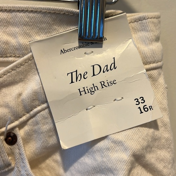 A&F The Dad High Rise Jeans - Picture 2 of 5